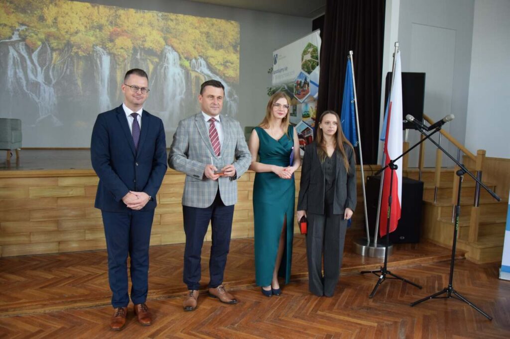 Podziękowanie dla Wiceprzewodniczącego Sejmiku Województwa Małopolskiego - Wojciecha Skrucha 